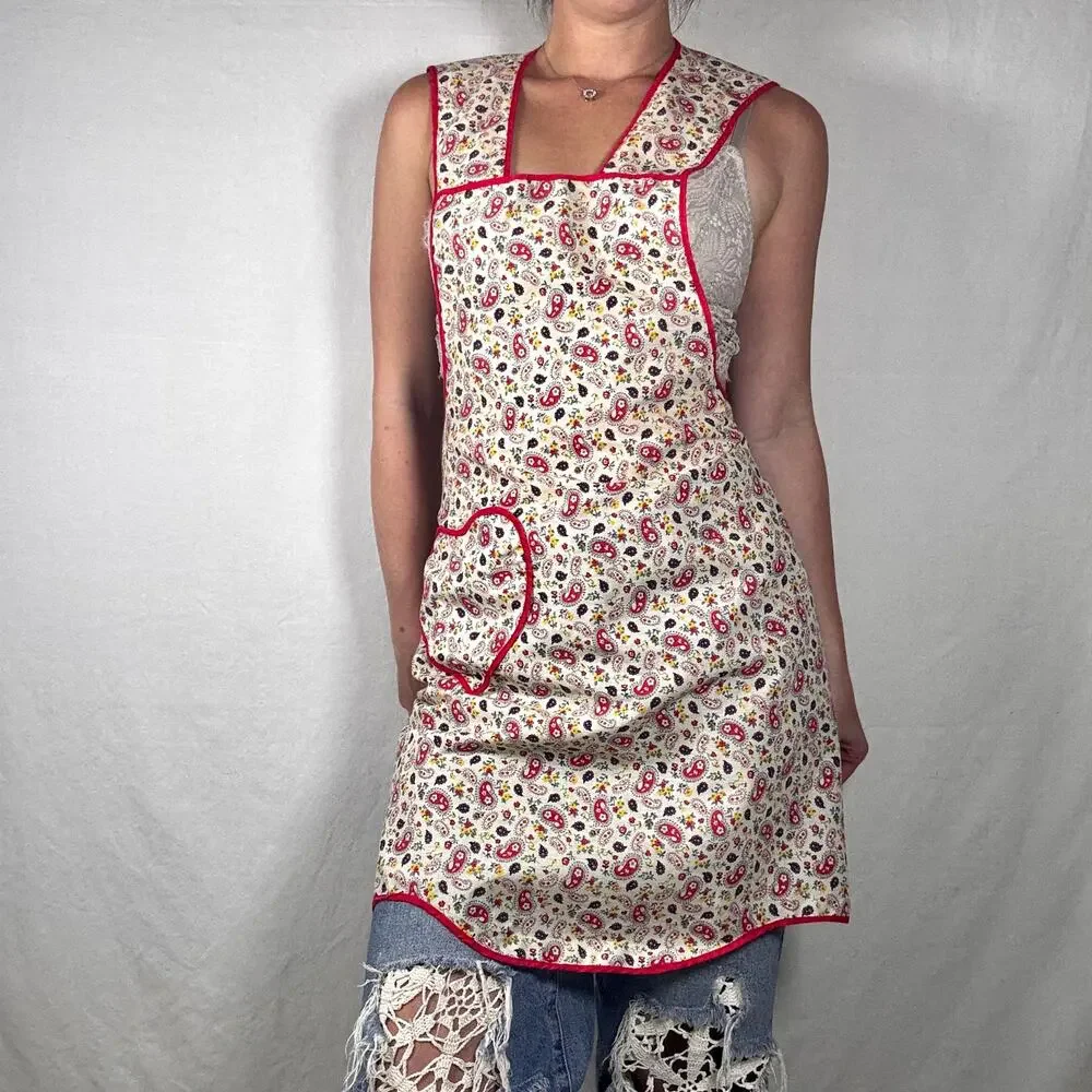 Vintage 1950s Sweetheart Bib Apron Paisley Floral Heart Pocket Red Trim MCM